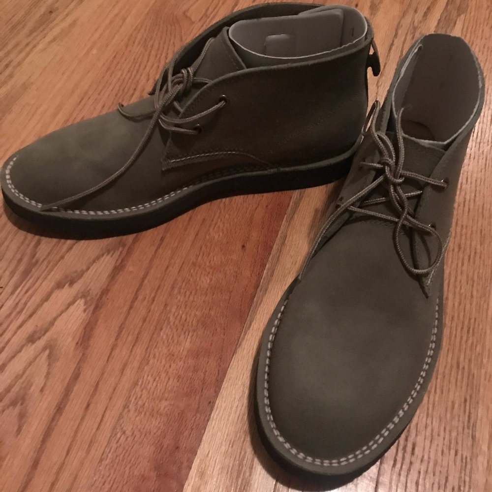 Ugg Camino Chukka boot size 9 Brand New
